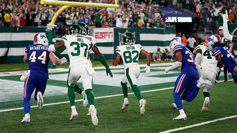 Jets Win Deserves Asterisk Because Refs Missed Penalty Mnf Rules Analyst Says Fox News