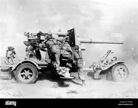 German 88cm Flak 36 At The Battle Of El Alamein 1942 Stock Photo Alamy
