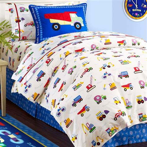 The sea creatures bedding set highlights what life is like under the sea, while providing luxurious comfort for your child. Boys Bedding for 2021 | Kids Bedding Sets | Comforters ...