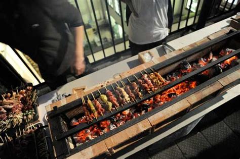 Make sure the grills are transparent enough for viewing the terrace & its. yakitori charcoal grill 2 | Bbq restaurant, Bbq food truck ...