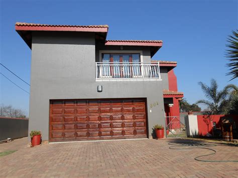 Explore houses for sale in gauteng as well! 3 Bedroom House for Sale For Sale in Brakpan - Home Sell ...
