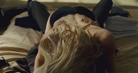 Naked Rachael Taylor In Shutter