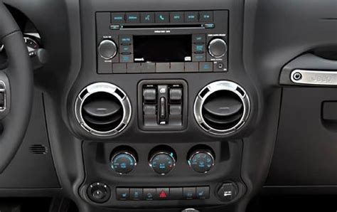 2011 Jeep Wrangler Vins Configurations Msrp And Specs Autodetective
