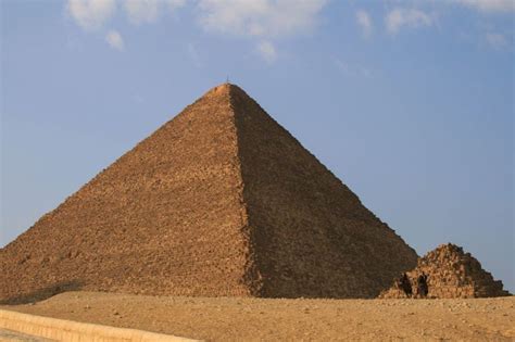 Amazing Pyramids Of Giza Worth It