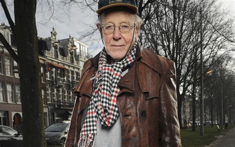 Hij wordt gezien als een van de belangrijkste nederlandse fotografen. 'Ik ben een jongen van de stad, nou en of' - de Brug ...