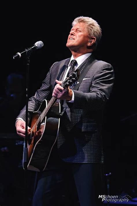 Voice Of Chicago Peter Cetera Heads Home Newcity Music