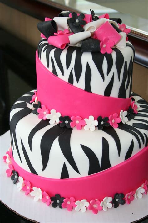 On ordinary days, parents manage to limit their little princesses to sweets, but the celebration is an excellent reason to please the child and fulfill all desires. 25 Amazing Birthday Cakes for Teen Girls