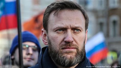 Russia's opposition leader who could be the latest victim of poisoning russia's most prominent opposition leader, aleksei a. Russia′s Alexei Navalny may have been poisoned: doctor ...