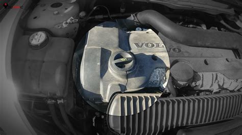 I have been changing oil on my cars for over 30 years now and have never seen an oil pan bolt come loose. How to change Volvo Engine Oil Yourself