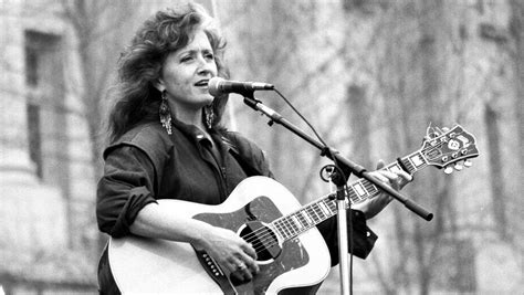 Bonnie Raitt's 'Nick of Time' Oral History: How the Album Swept the Grammys & Saved Her Career 