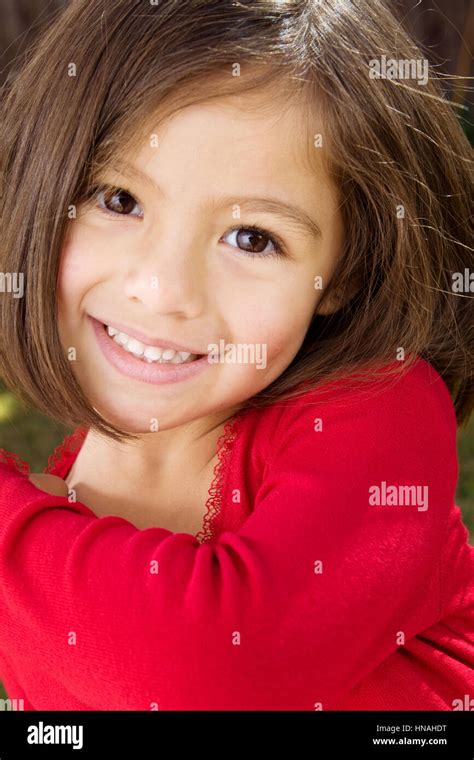 Native American Girls Hi Res Stock Photography And Images Alamy