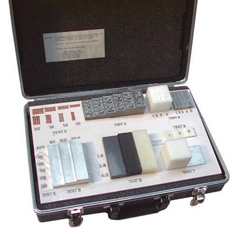 This spot is where the detector finds it most difficult to see metal (see fig. » Test Pieces