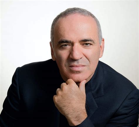 Garry Kasparov Le Parcours Dune Légende Des échecs Le Palais Des