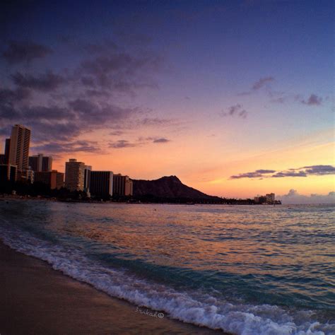 Waikiki Beach Hawaii View Of Diamond Head At Sunset Hawaii