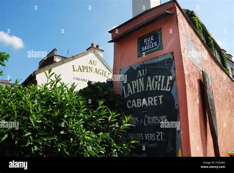 The Lapin Agile Cabaret In Montmartre Paris Stock Photo Alamy
