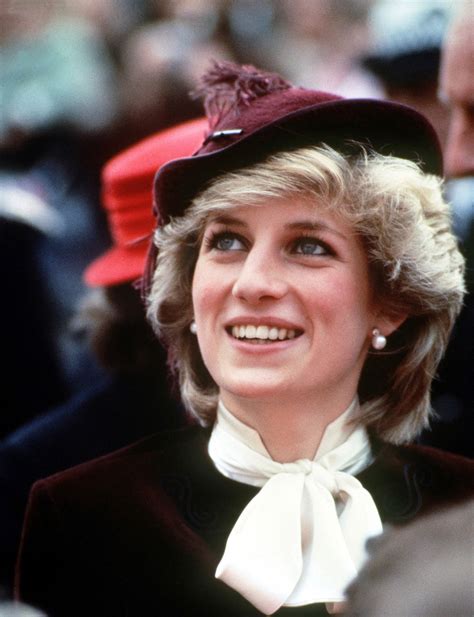 Princess Diana 5 Things You Didnt Know Vogue