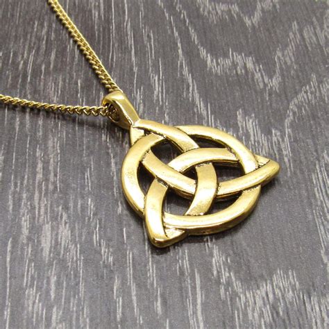 Gold Celtic Knot Pendant Necklace Trinity Knot Pendant Etsy Canada