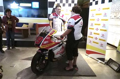 Marc marquez logo wtcc logo btcc logo wsbk logo mv agusta logo ducati logo jorge lorenzo logo superbike logo v8 supercars logo laverda logo. Tim Gresini Moto2 Semakin Indonesia - Medcom.id