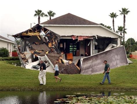 Florida Home Collapses Into Sinkhole