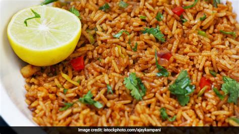 Watch How To Make South Indian Style Tomato Rice In Just 10 Minutes