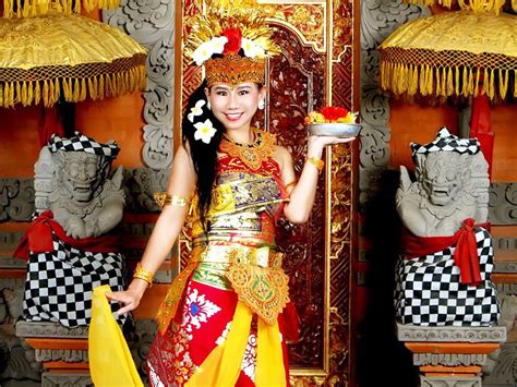 Traditional Bali Costume Photo Shoot Wandernesia