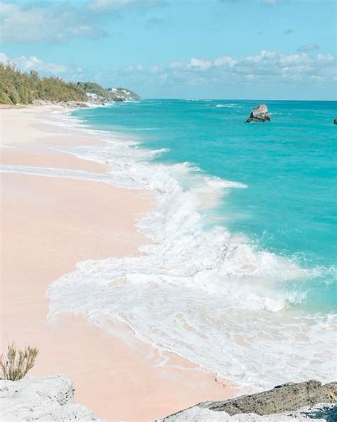 Bermudas Pink Sand Beaches Were Bucket List Worthy Mom Travel Travel Writer Pink Sand Beach