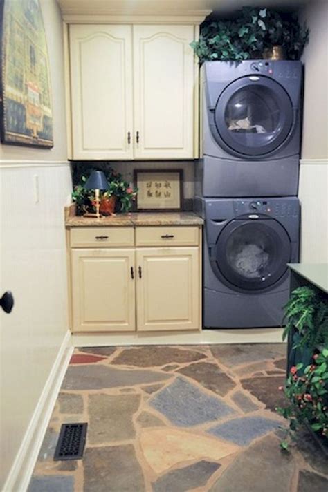 Its the perfect place to fold my laundry and it was really easy to farmhouse style small laundry room ideas to remodel your tiny laundry room in rustic. 40+ beautiful rustic laundry room design ideas for your ...