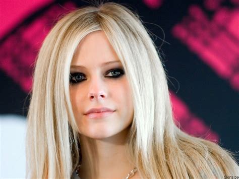 Lavigne, who also made it in her late teens, . Avril Lavigne HD Wallpapers / Desktop and Mobile Images ...