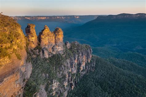 Three Sisters Blue Mountains Australia Nikon Cafe