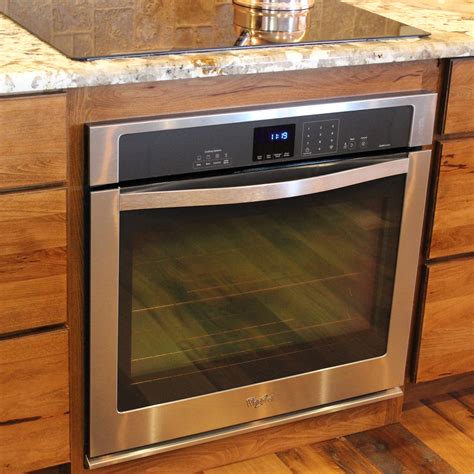 I want to use it for regular toasting of bread/sandwiches, but i also need it to fit a 13x9 inch baking pan so that i can make casseroles, bake chicken, etc. Built-in oven below counter