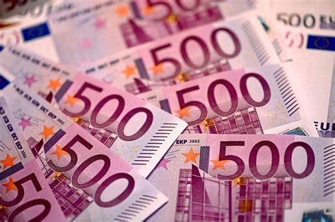 Diese sind garantiert echt und. 500-Euro-Schein nur noch bis Freitag zu haben - Geld ...