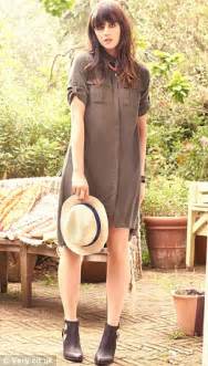 Lilah Parsons Proves Shes Versatile As The Face Of Verys Festival Collection Daily Mail Online
