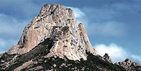 Private tour from mexico city. Pueblo Mágico: Bernal, Querétaro - Imagen Agropecuaria