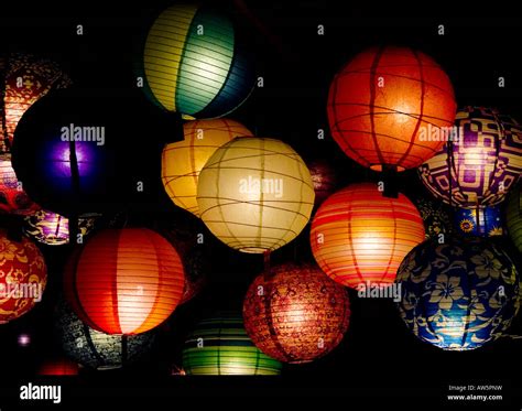 Chinesisches Neujahr Laternen Lichter Lampions Hof Lichter Party