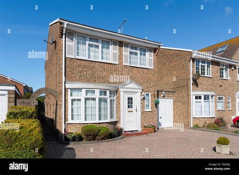 Small Detached House Uk High Resolution Stock Photography And Images
