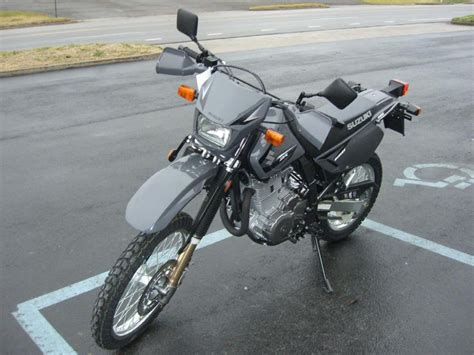 Light and maneuverable, the dr650se adds meaning to dual sport motorcycling with freedom and exhilaration. Buy 2013 Suzuki Dr 650 650 Dual Sport on 2040-motos