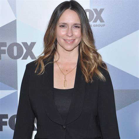 Jennifer Love Hewitt Sorry For Looking Like A Hot Mess E Online