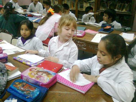 Biblioteca Bartolomé Mitre Escuela Nº1 Distrito Escolar 4º Buscando