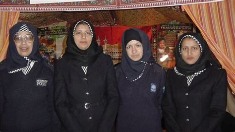 Rcmp Allows Muslim Women Mounties To Wear Hijab Mina News Agency
