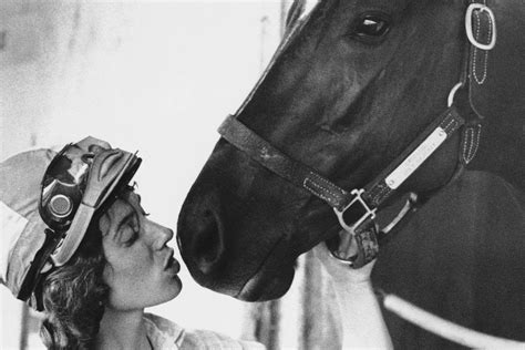 Diane Crump The Kentucky Derbys First Female Jockey In 1970 Ignored