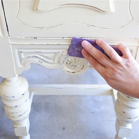 3 Best Ways How To Distress Wood And Furniture With Paint Angela