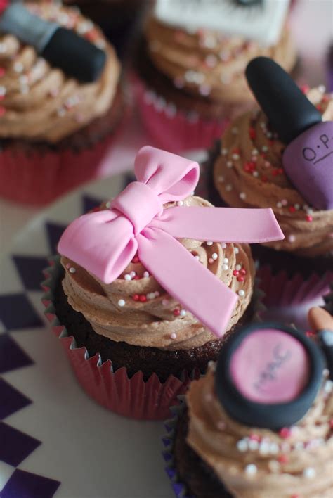 Cup cakes make an ideal accompaniment to a main cake, or can be used instead of a main cake. Make Up Cupcakes - Afternoon Crumbs