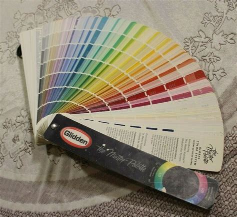 Glidden The Master Palette Paint Color Sample Swatch Flip Book Ebay