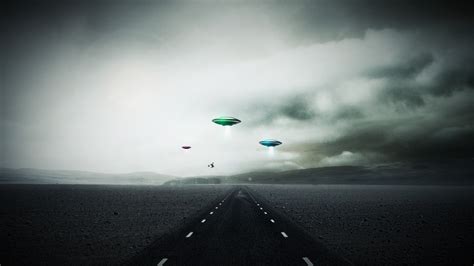 Iphone 4 / 4s wallpapers. Alien Spaceship Wallpaper (74+ images)
