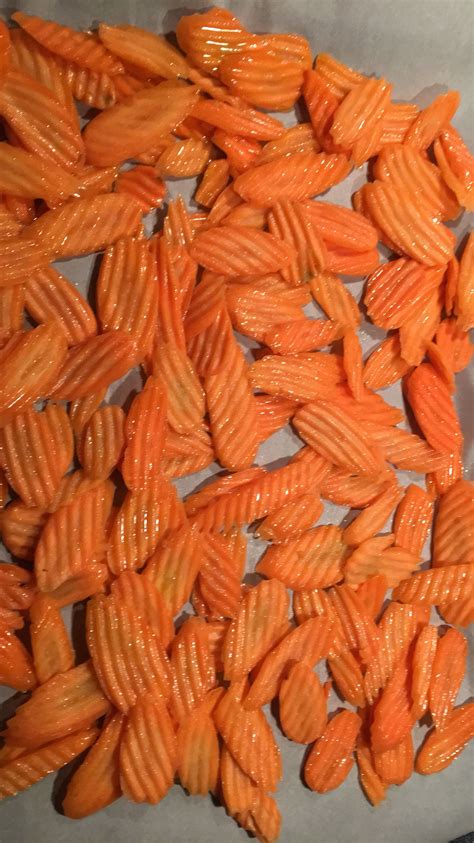Maybe you would like to learn more about one of these? Baked Carrot Chips - SouthernVegan | Carrot chips, Baked ...