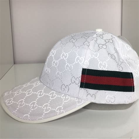 96 Off Accessories New Unisex White Gucci Logo Baseball Hat From Top
