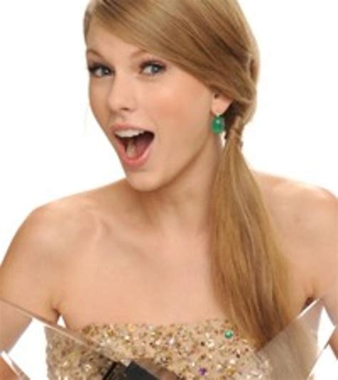 Taylor Swift Has Had Mind Blowing Awards Season