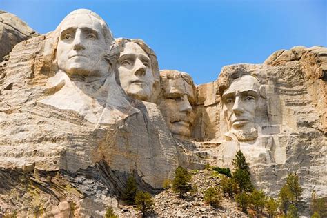 Iconic American Landmarks That Almost Werent Readers Digest
