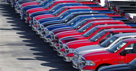 Auto Sales Slip But Bigger Vehicles Flourish