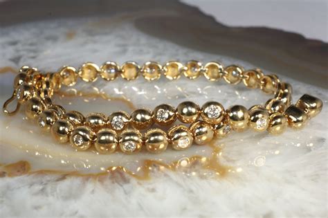 Välgjorda armband i vitguld eller roséguld med fantastiska diamanter. Tennisarmband Brillanten Gold 585 | Second Hand Schmuck